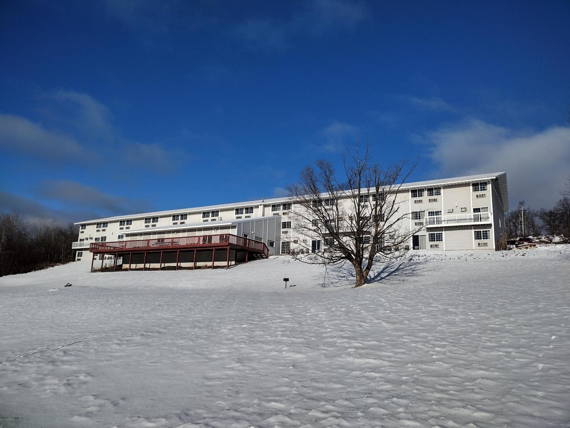Baymont By Wyndham Proctor Duluth Exterior foto