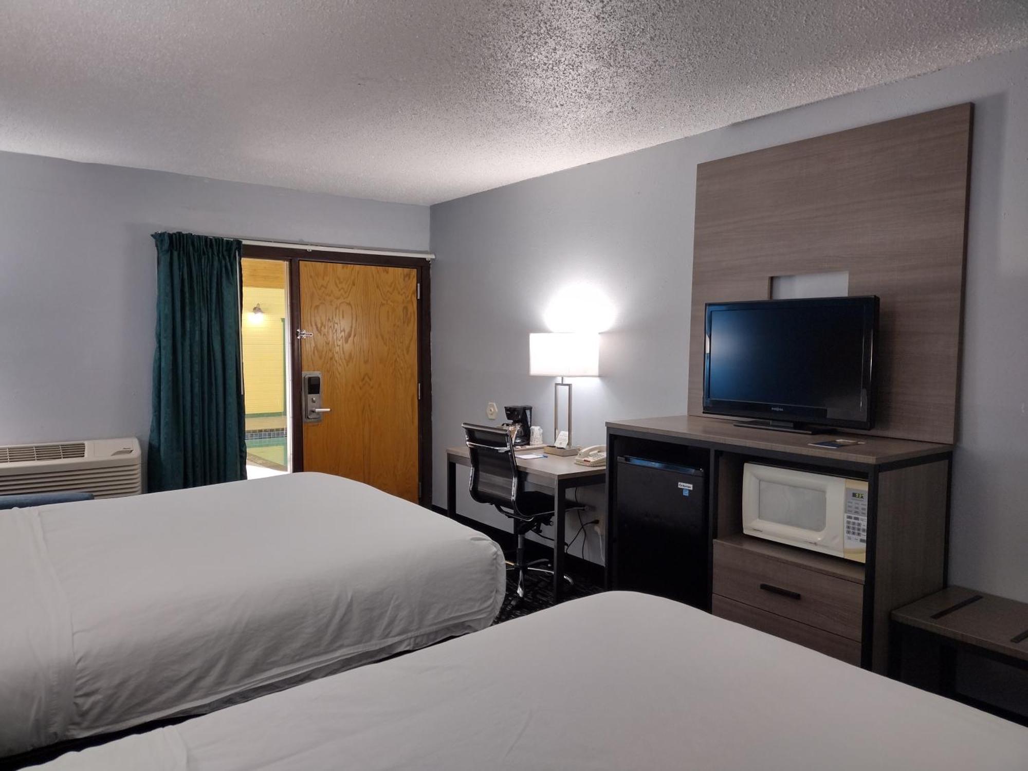Baymont By Wyndham Proctor Duluth Exterior foto