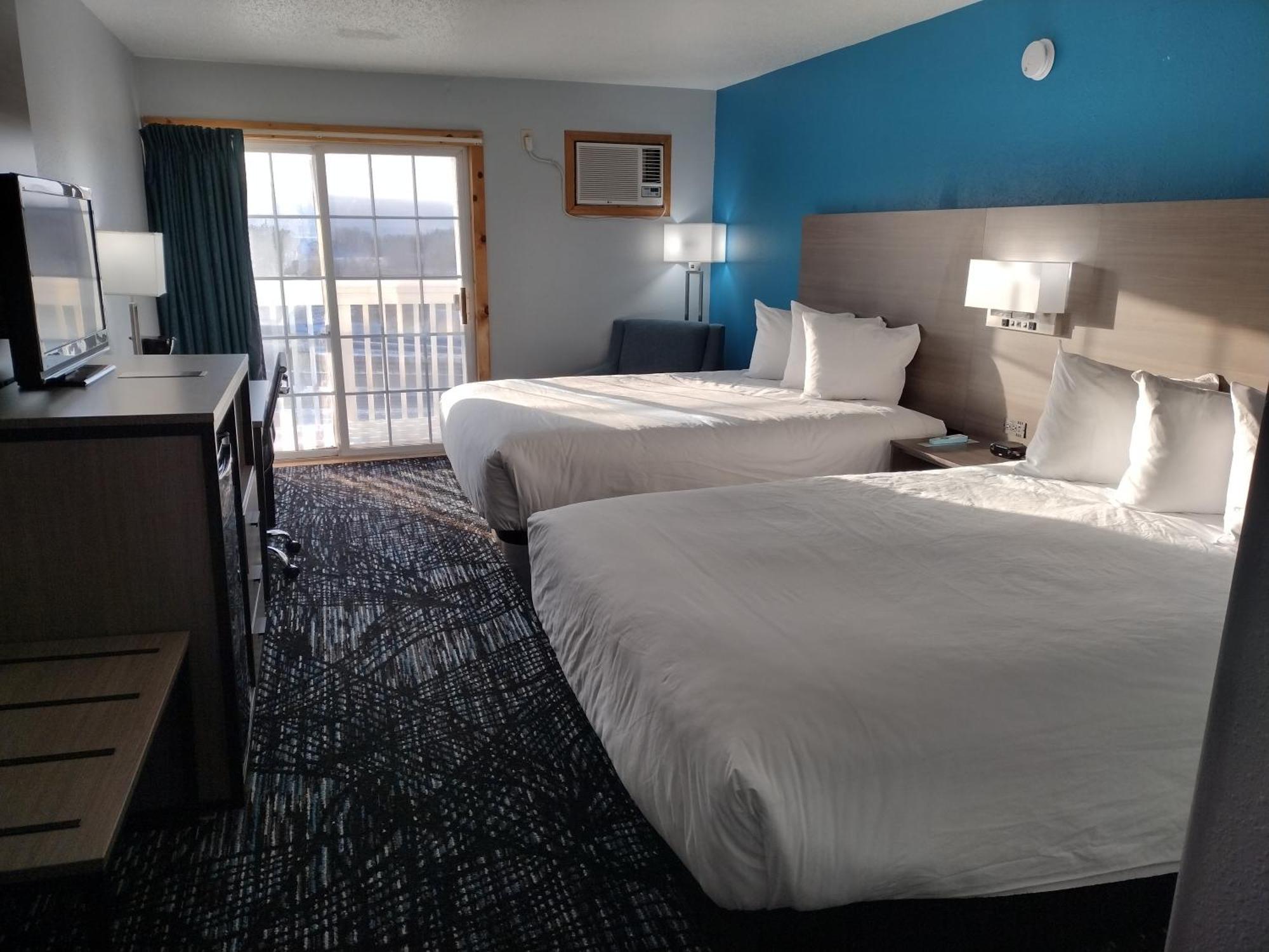 Baymont By Wyndham Proctor Duluth Exterior foto